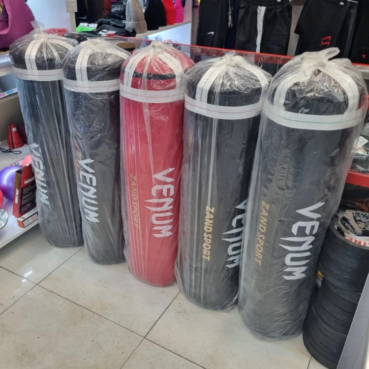 کیسه بوکس 1 متری VENUM