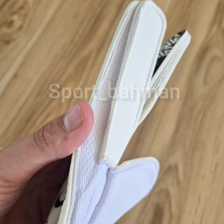 دستکش دروازهبانی نایک سایز ۱۰