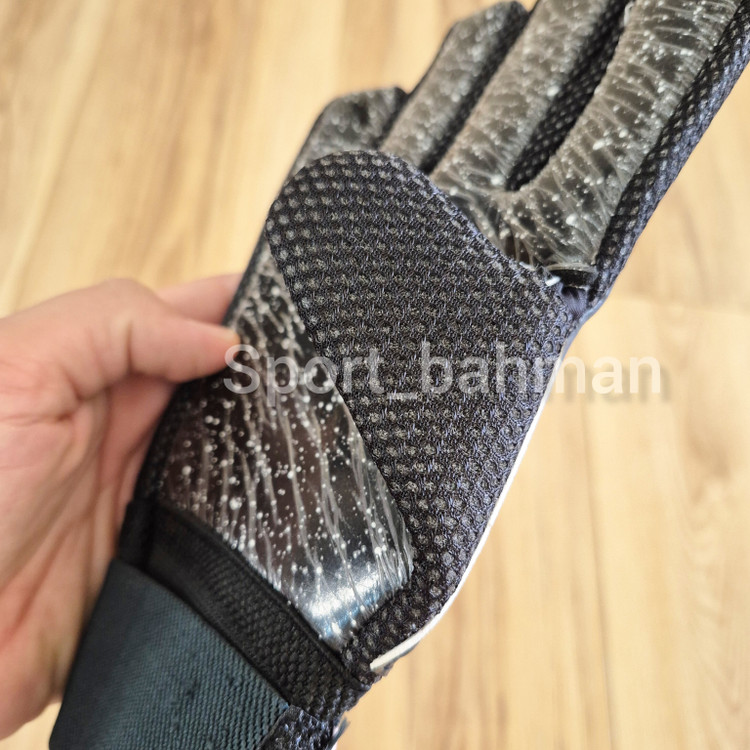 دستکش فوتبال Rinat سایز ۶
