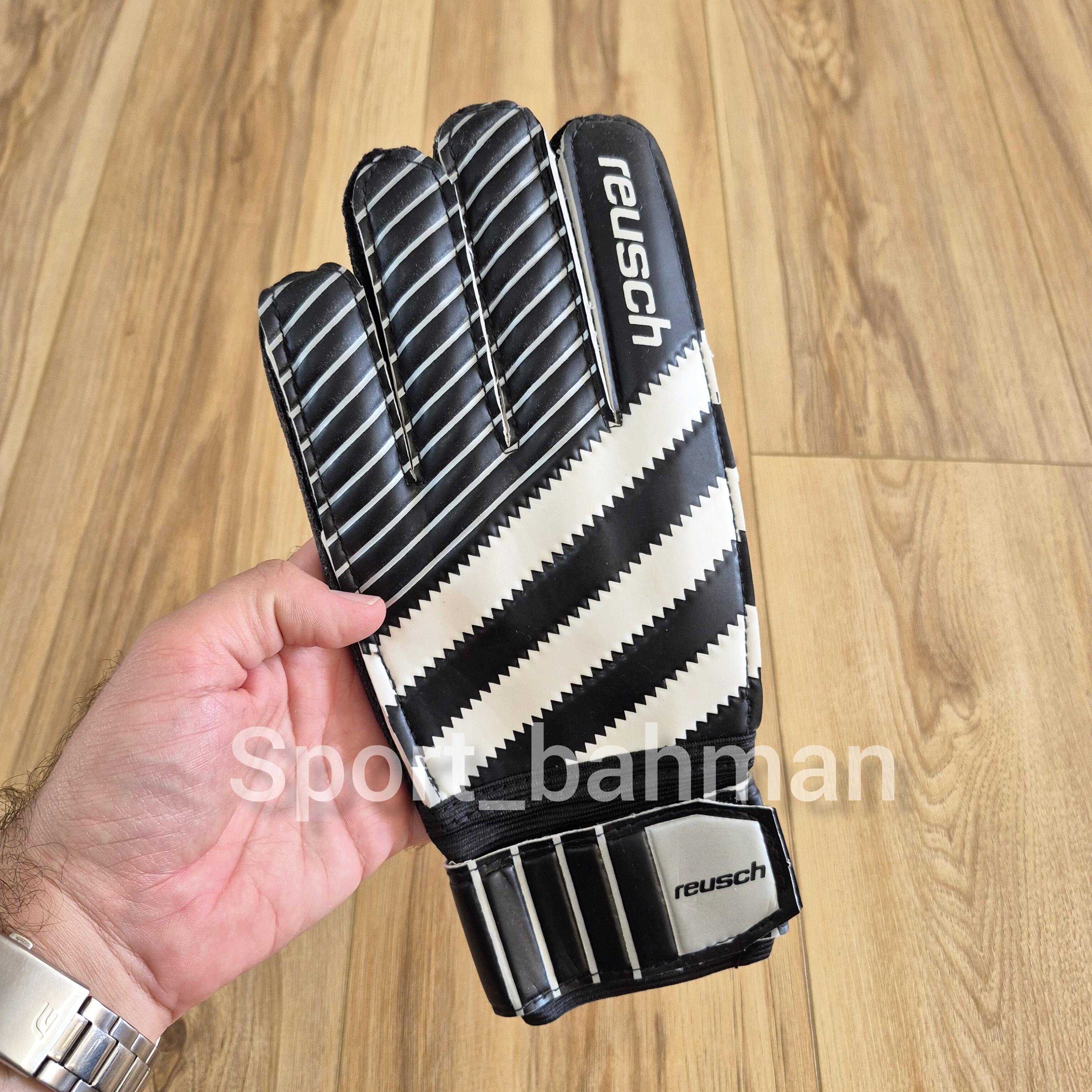 دستکش دروازه بانی آدیداس سایز ۹